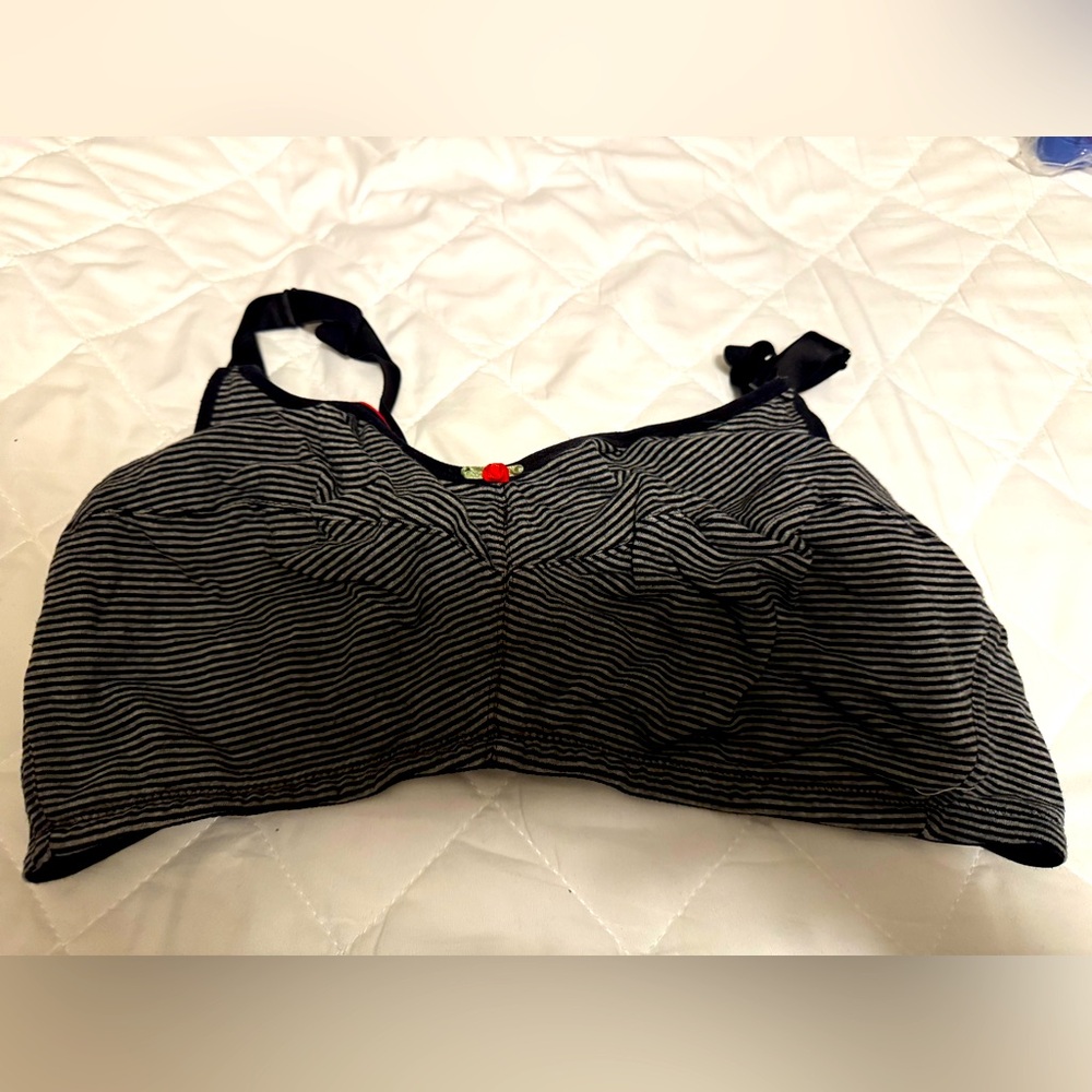 Leading Lady Nursing Bra Size 44C